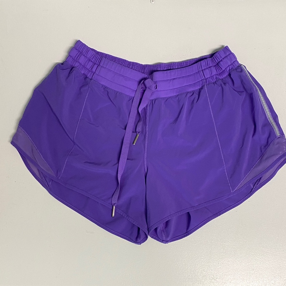 Lululemon Athletica Purple 4 in Athletic Shorts size 10